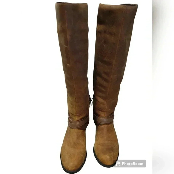 Sorel boots - Picture 2 of 5